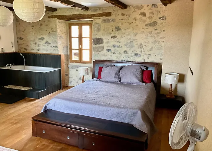 Beautifully Restored * Lunac